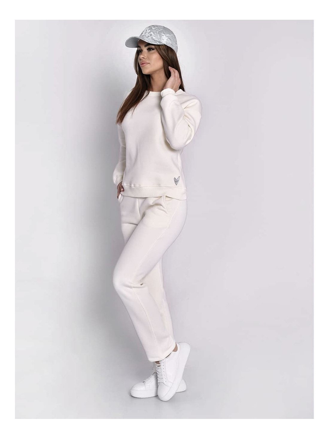 Insulated tracksuit for women sweatshirt and loose pants ecru FI762